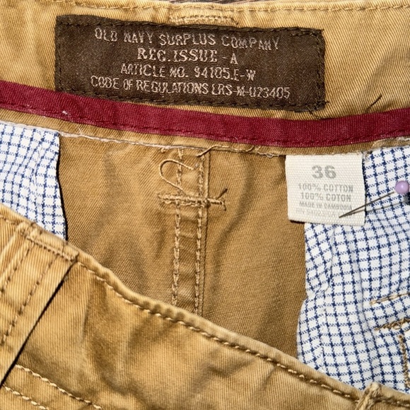 OLD NAVY Men's Tan Cargo Shorts - Picture 6 of 7